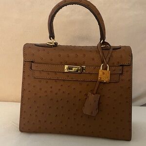 NEW 25cm ostrich leather brown top handle handbag